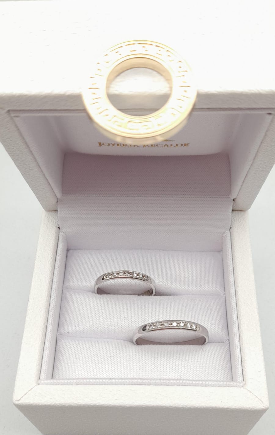 Alianzas de platino con brillantes