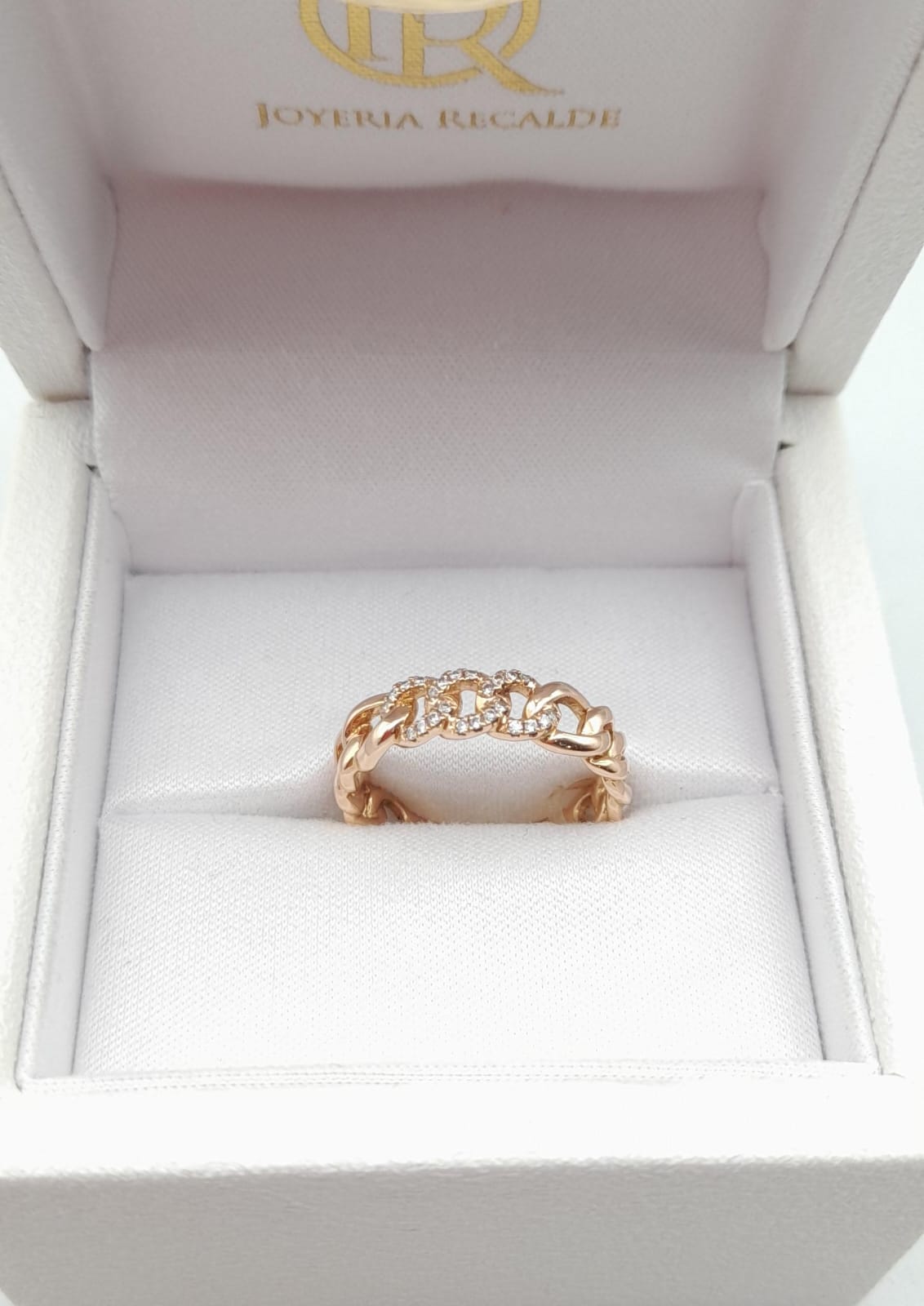 Anillo en oro rosa con brillantes
