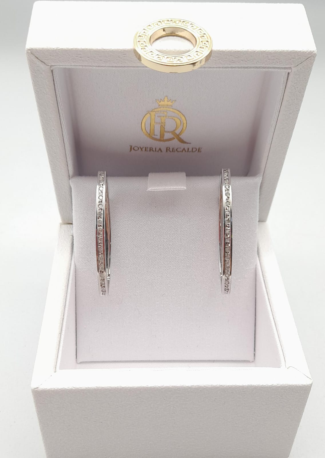 Aros en oro blanco con brillantes