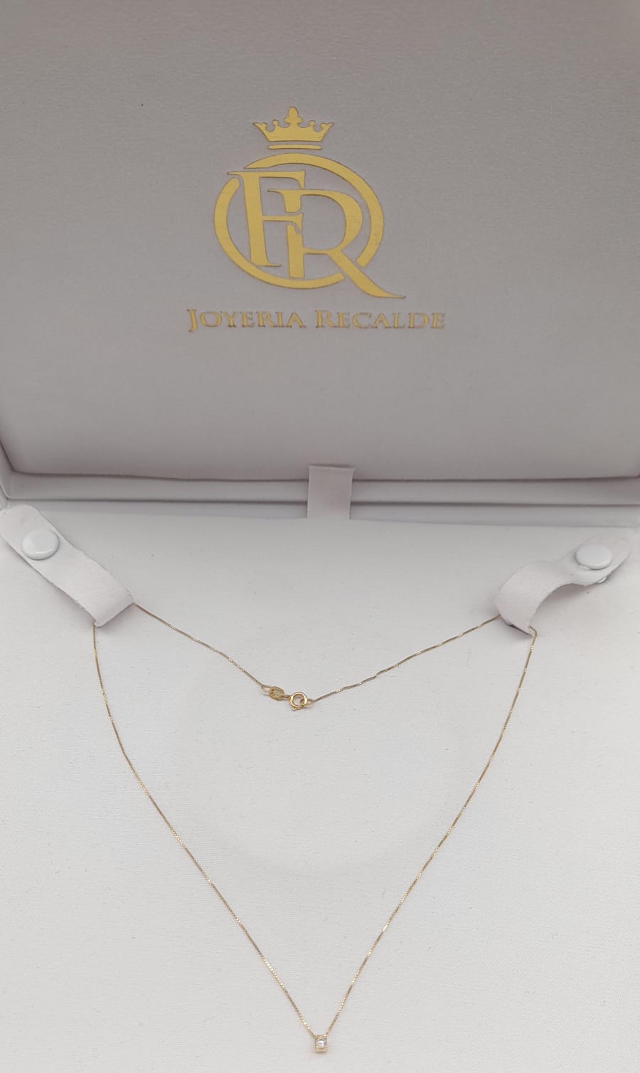 Cadena en oro amarillo con brillante