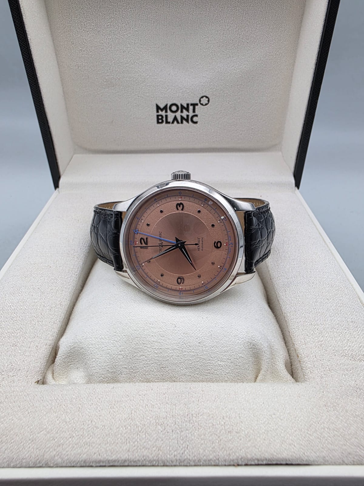Mont Blanc  Reloj MontBlanc Heritage GMT de 40mm automático, en caja y con documento